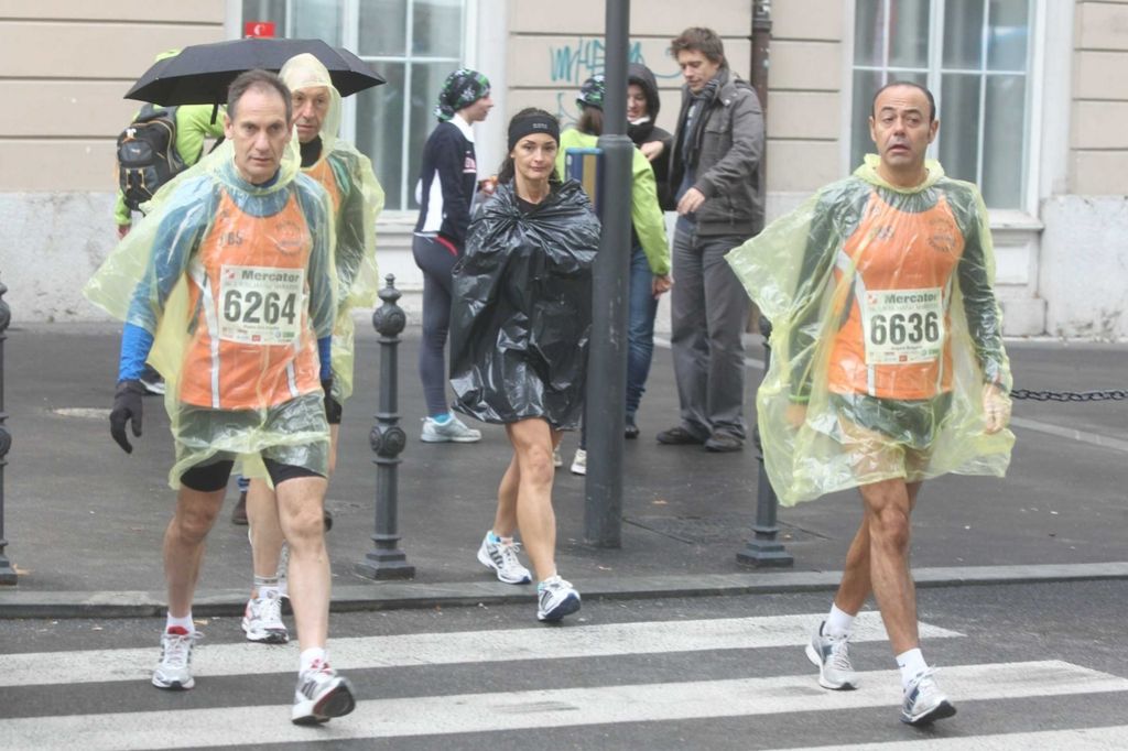 FOTO: Maratonce je pral dež, vsak se je zna&scaron;el po svoje